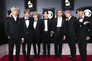 BTS 방탄소년단 en la ceremonia de los 61º Premios Grammy