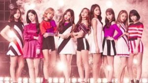 TWICE nominado a un Shorty Award